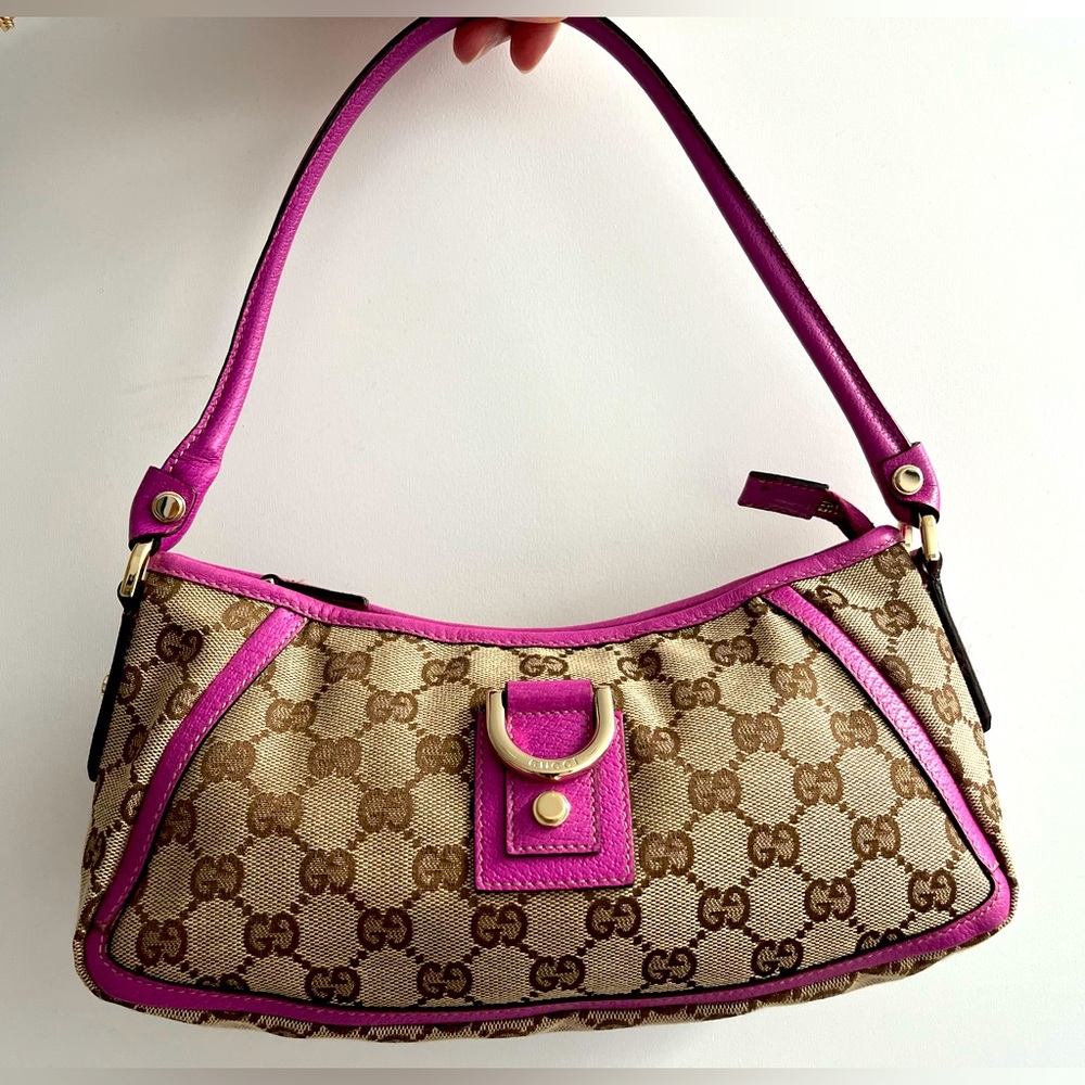 Gucci Abbey D-Ring Pochette GG Canvas - RARE color in great condition.